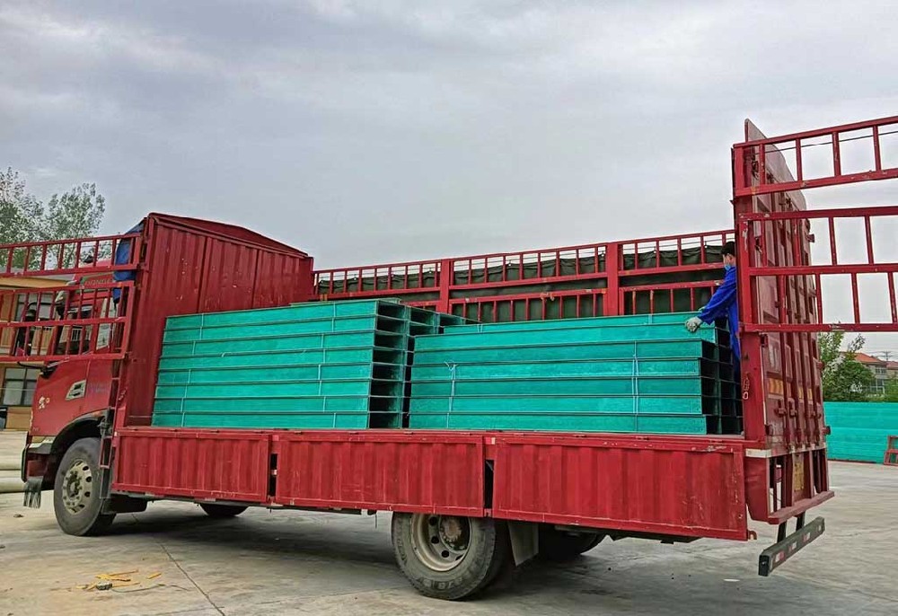 托盤式玻璃鋼橋架一般用于什么場(chǎng)景?